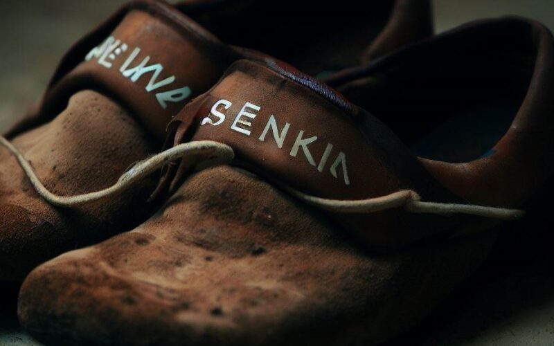 Sennik: Buty Brązowe - Znaczenie snu