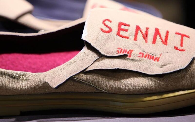 Sennik - Buty: Nowe Znaczenie Snu